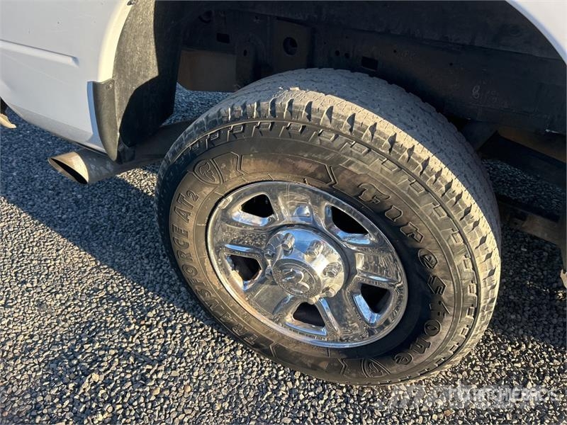 RAM 2500 4x4 Crew Cab Pickup 其他