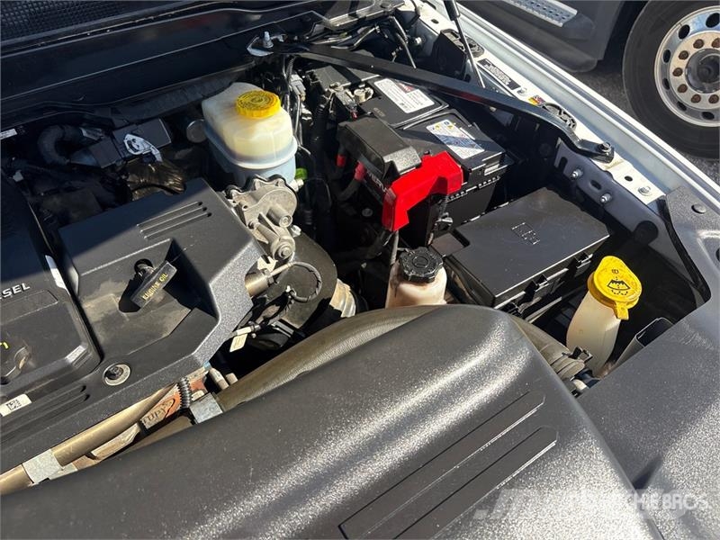 RAM 2500 4x4 Crew Cab Pickup Ostalo