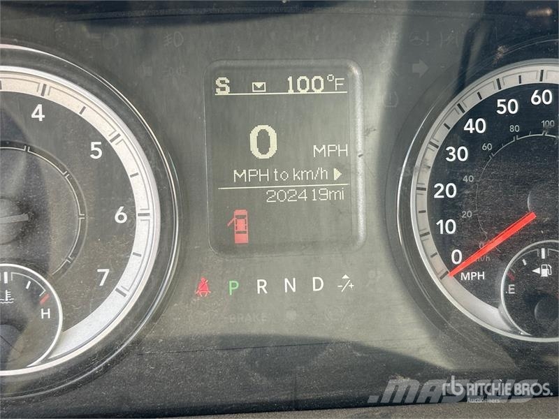 RAM 2500 4x4 Crew Cab Pickup Прочие фургоны