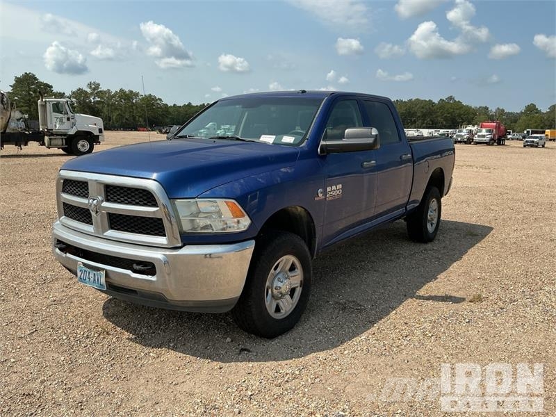 RAM 2500 4x4 Crew Cab Pickup (Inoperable) Ostalo