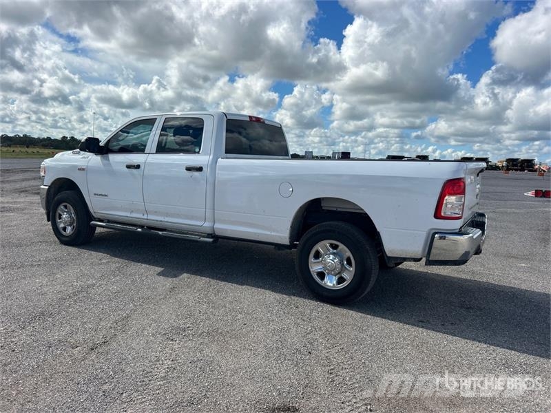 RAM 2500 4x4 Crew Cab Pickup (Inoperable) Kita