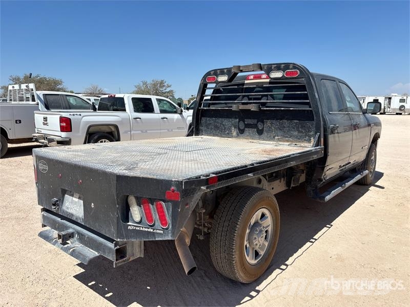 RAM 2500 4x4 Crew Cab Flatbed Truck Planbiler