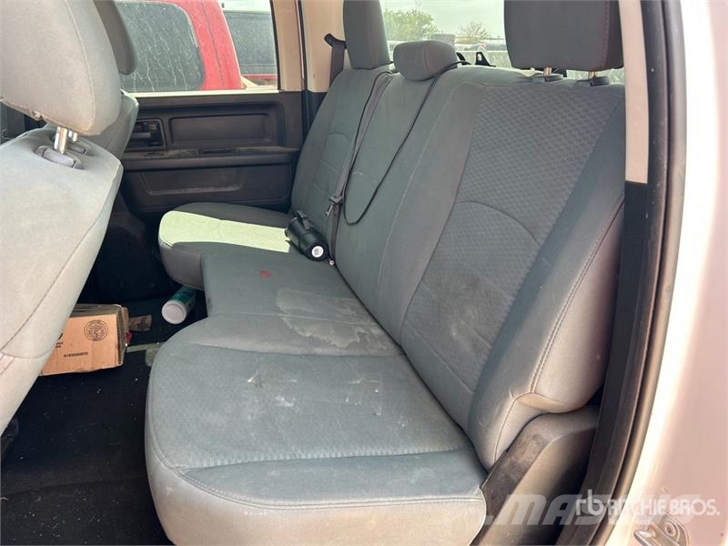 RAM 2500 4x4 Crew Cab Pickup Прочие фургоны