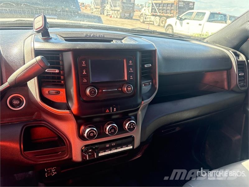 RAM 2500 4x4 Crew Cab Pickup Ostalo