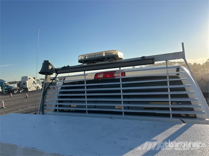 RAM 2500 4x4 Crew Cab Pickup 其他