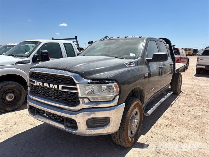 RAM 2500 4x4 Crew Cab Flatbed Truck Planbiler
