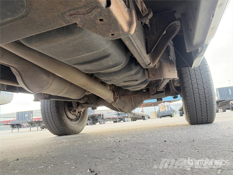 RAM 2500 4x4 Crew Cab Pickup Andere Transporter