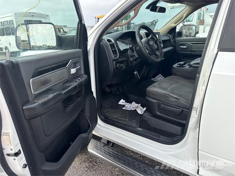 RAM 2500 4x4 Crew Cab Pickup Ostalo