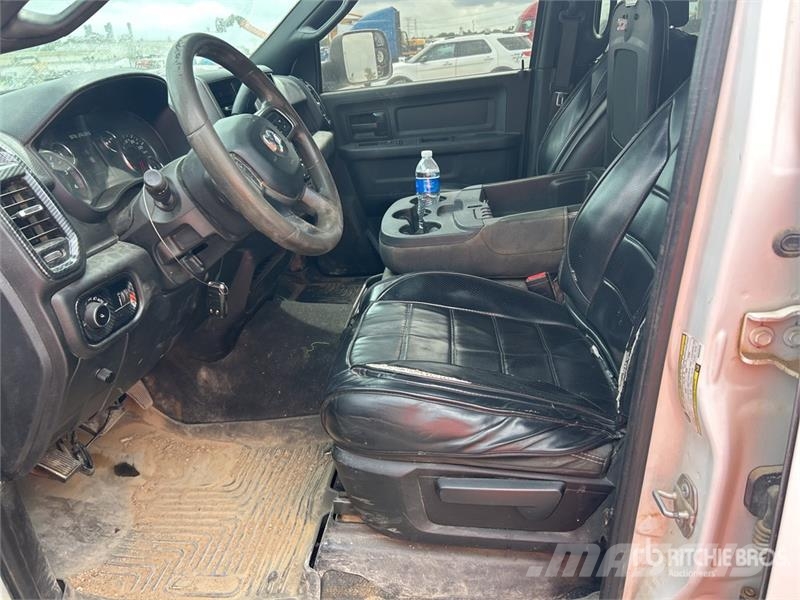 RAM 2500 4x4 Crew Cab Pickup 其他
