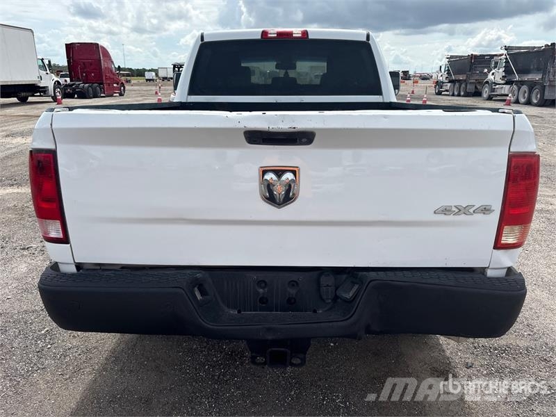 RAM 2500 4x4 Crew Cab Pickup 其他
