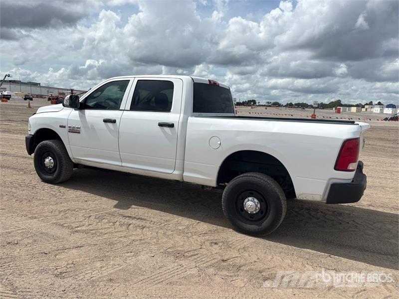 RAM 2500 4x4 Crew Cab Pickup 其他