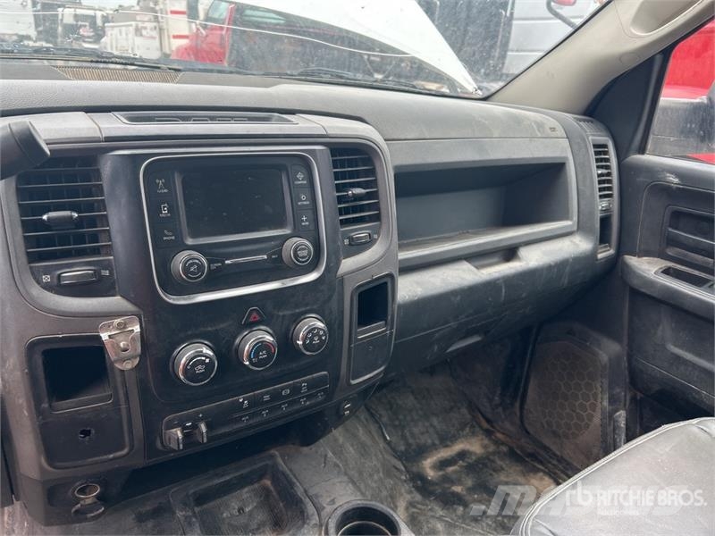 RAM 2500 4x4 Crew Cab Pickup Andere Transporter