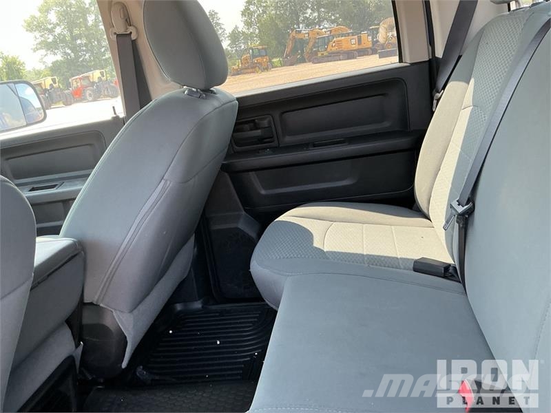 RAM 2500 4x4 Crew Cab Pickup (Inoperable) Ostalo