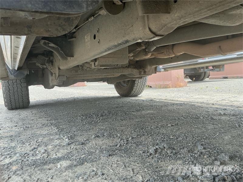 RAM 2500 4x4 Crew Cab Pickup (Inoperable) Прочие фургоны
