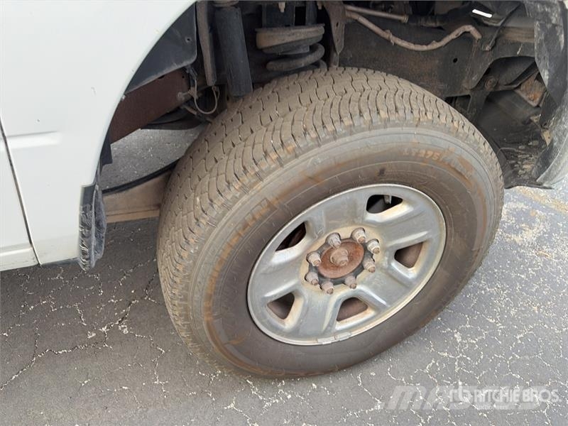RAM 2500 4x4 Crew Cab Pickup Andere Transporter