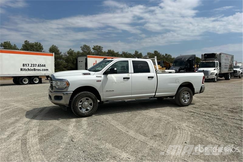 RAM 2500 4x4 Crew Cab Pickup Other