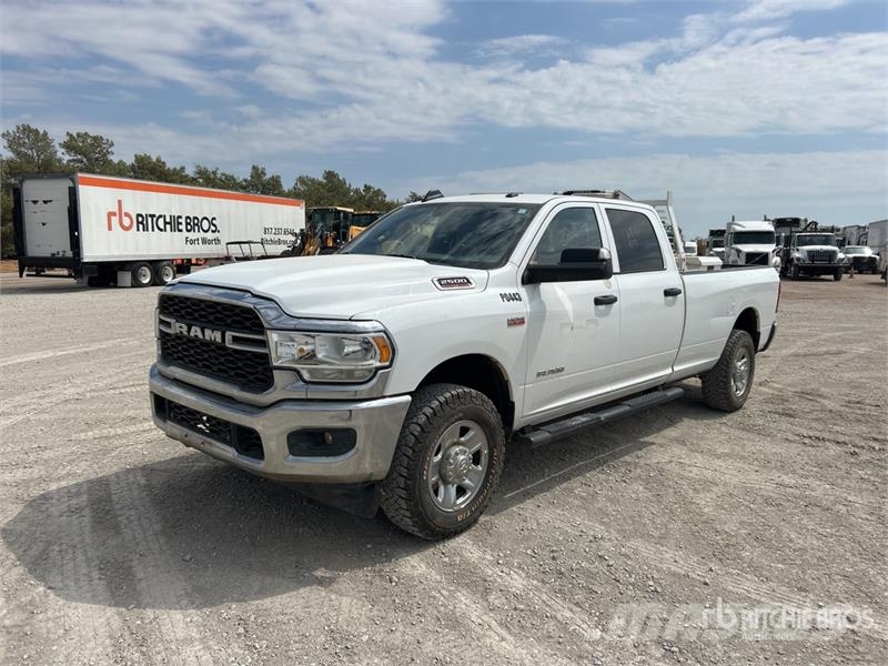 RAM 2500 4x4 Crew Cab Pickup Other