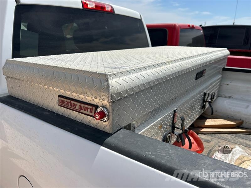 RAM 2500 4x4 Crew Cab Pickup Прочие фургоны