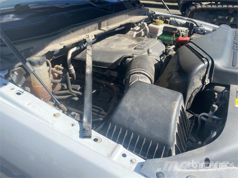 RAM 2500 4x4 Crew Cab Pickup Drugi