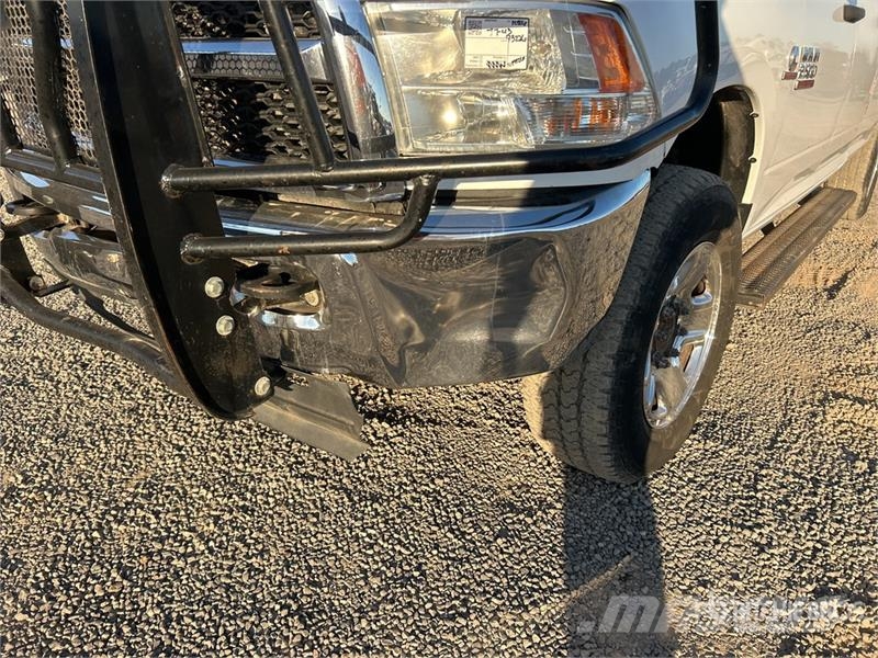 RAM 2500 4x4 Crew Cab Pickup 其他