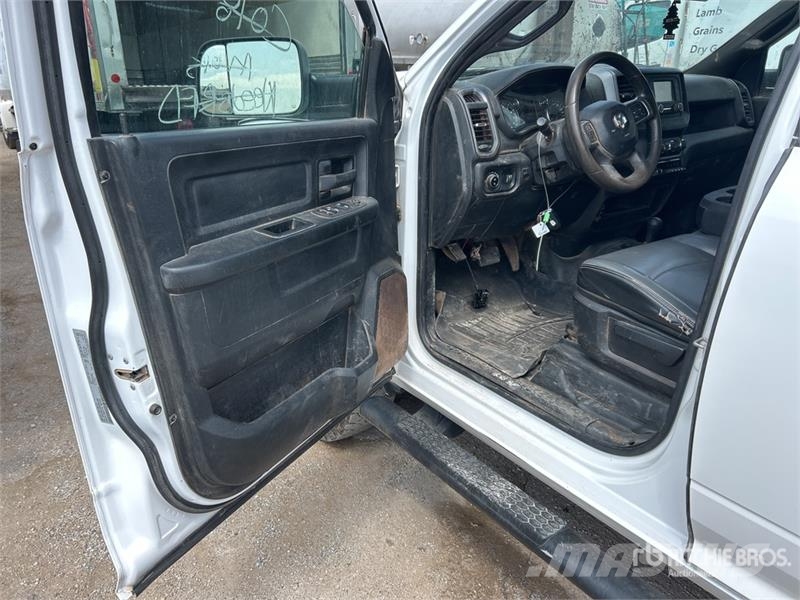 RAM 2500 4x4 Crew Cab Pickup Other
