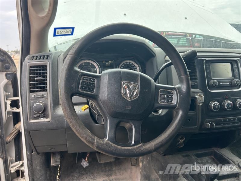 RAM 2500 4x4 Crew Cab Pickup Andere Transporter