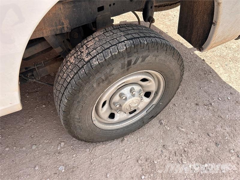 RAM 2500 4x4 Crew Cab Pickup Прочие фургоны