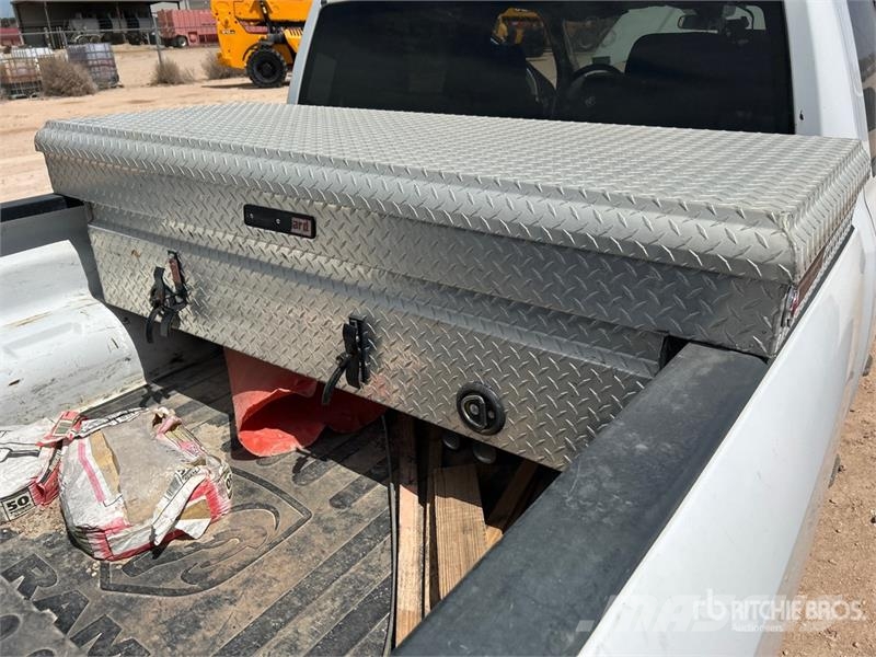RAM 2500 4x4 Crew Cab Pickup Прочие фургоны