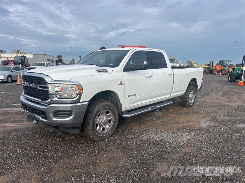 RAM 2500 Big Horn 4x4 Crew Cab Pickup Прочие фургоны