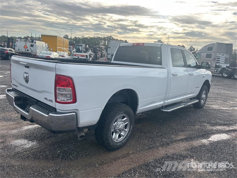RAM 2500 Big Horn 4x4 Crew Cab Pickup Прочие фургоны