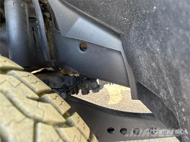 RAM 2500 Tradesman 4x4 Crew Cab Pickup Drugi