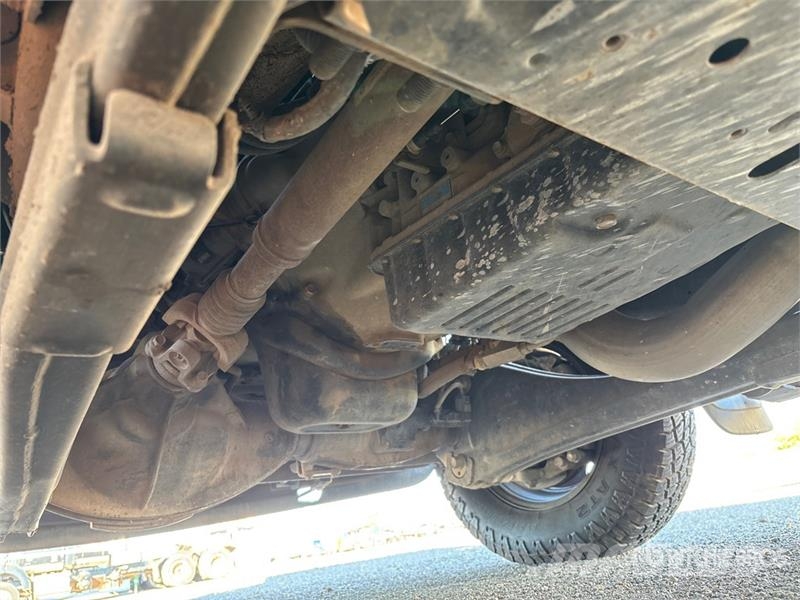 RAM 3500 Platformas/izkraušana no sāniem