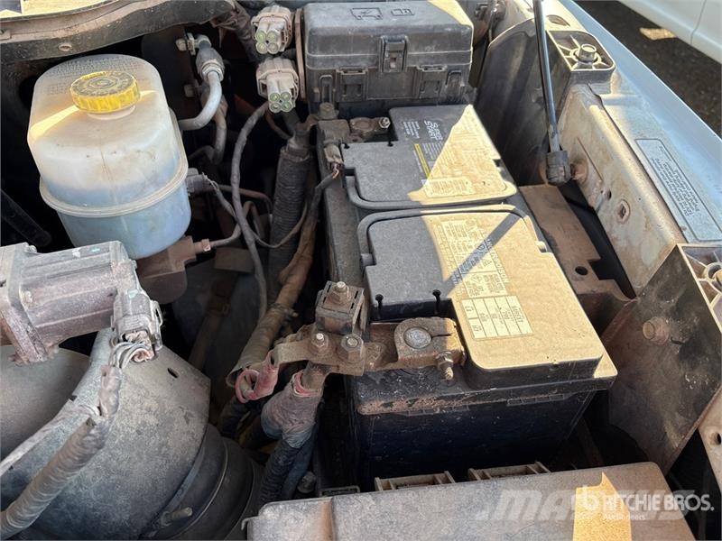 RAM 3500 Platformas/izkraušana no sāniem