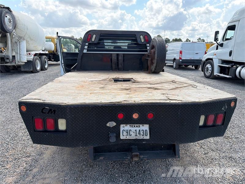 RAM 3500 4x2 Crew Cab Flatbed Truck Camion con sponde ribaltabili