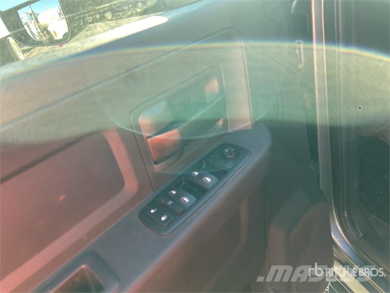 RAM 3500 4x2 Crew Cab Flatbed Truck Flatbed/Dropside trucks