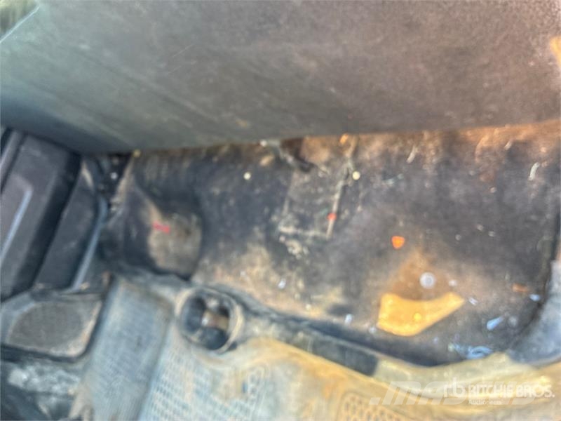 RAM 3500 4x2 Crew Cab Flatbed Truck Kamioni sa otvorenim sandukom