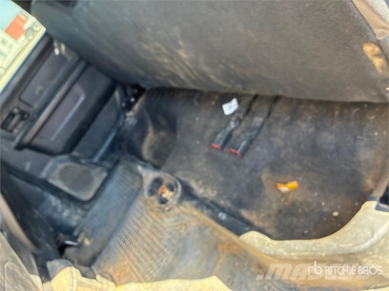 RAM 3500 4x2 Crew Cab Flatbed Truck Pritschenwagen/Pritschenwagen mit Seitenklappe