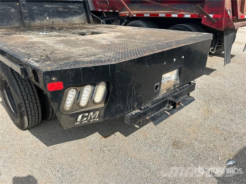 RAM 3500 4x4 Crew Cab Flatbed Truck Camiones de cama baja