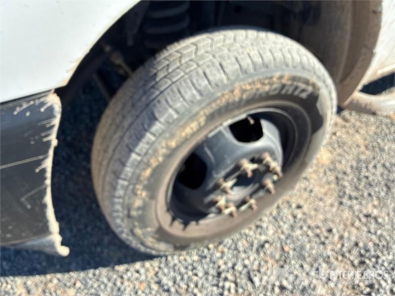 RAM 3500 4x4 Crew Cab Flatbed Truck Kamioni sa otvorenim sandukom