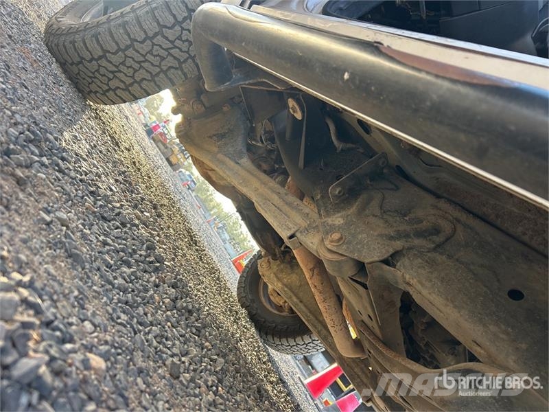 RAM 3500 4x4 Flatbed Truck Camiones plataforma