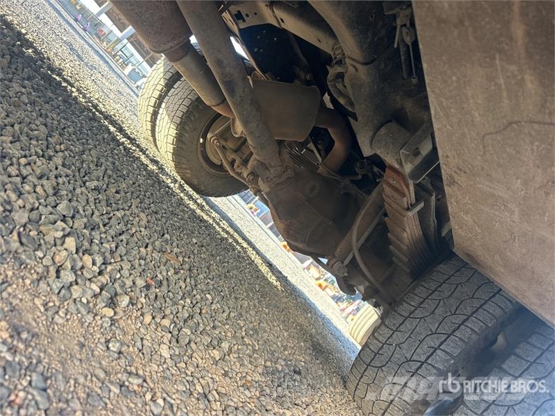 RAM 3500 4x4 Flatbed Truck Camiones plataforma