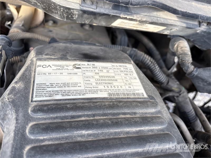 RAM 3500HD Pritschenwagen/Pritschenwagen mit Seitenklappe
