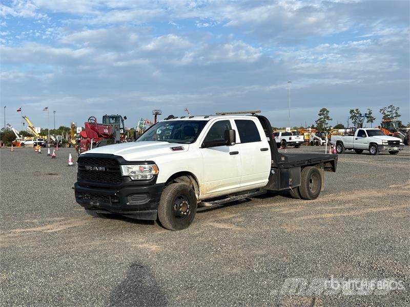 RAM 3500HD Pritschenwagen/Pritschenwagen mit Seitenklappe