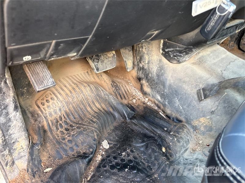 RAM 3500HD Pritschenwagen/Pritschenwagen mit Seitenklappe