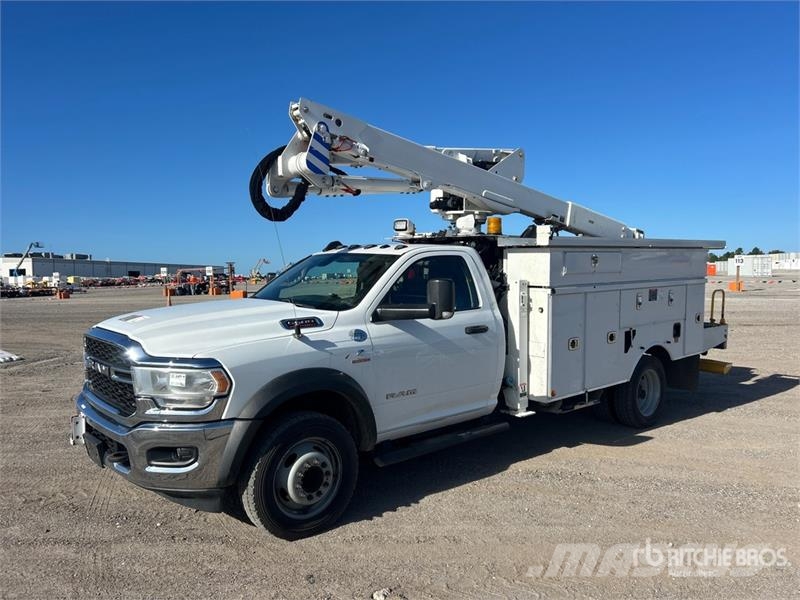 RAM 40 ft on Ram 5500 4x4 Bucket Truck Truck mounted platforms
