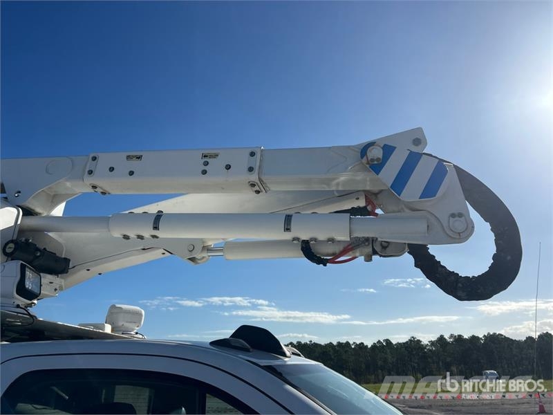 RAM 40 ft on Ram 5500 4x4 Bucket Truck Truck mounted platforms