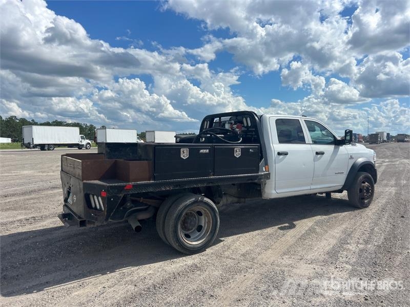 RAM 4500 Tovornjaki s kesonom/platojem