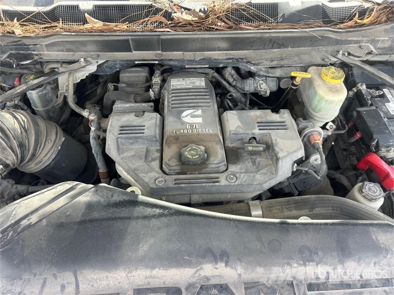 RAM 4500 Tovornjaki s kesonom/platojem