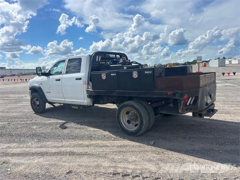 RAM 4500 Tovornjaki s kesonom/platojem