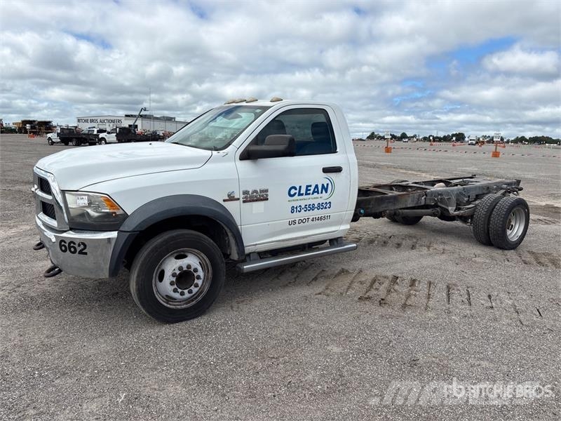RAM 4500 4x2 Cab and Chassis Cabins and interior